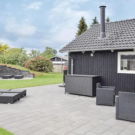 Four-bedroom In Malling